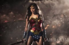 拯救世界再也不是汉子的专利，Wonder Woman完美展